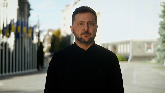 V. Zelenskis įvardijo, apie ką antrą kartą per dvi dienas kalbėjosi su D. Trumpu