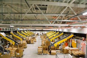 Pirmasis Baltijos šalyse: Lietuvos paštas atnaujina siuntų į JAV siuntimą 