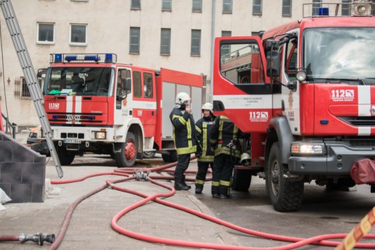 Nuo gaisro nukentėjęs žymus gamtininkas A. Kulbis siunčia svarbią žinutę: „Gali nutikti bet kam“