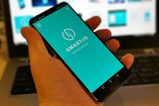 „Tele2“ negalią turinčiam klientui neišdavė elektroninio parašo