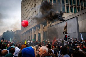 Dėl streiko Belgijoje – chaosas oro uostuose, „Ryanair“ negali vykdyti jokių skrydžių