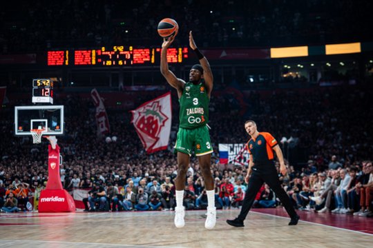 Belgrado pragare „Žalgiris“ pirmąkart nuskendo – „Crvena Zvezda“ į sėkmę vedė lietuvis D. Motiejūnas