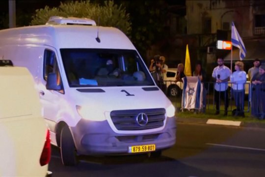 Izraelis skelbia: Raudonajam kryžiui perduoti dar keturių įkaitų palaikai