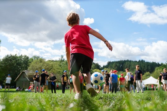 Parama vaikų dienos centrams auga: per trečiąjį metų ketvirtį „Lidl“ su pirkėjais kartu skyrė reikšmingą sumą