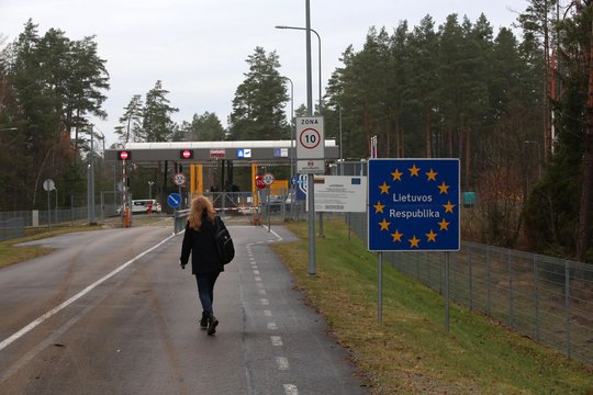 Stabdo užsieniečių prašymų atvykti dirbti priėmimą: paaiškino, kodėl