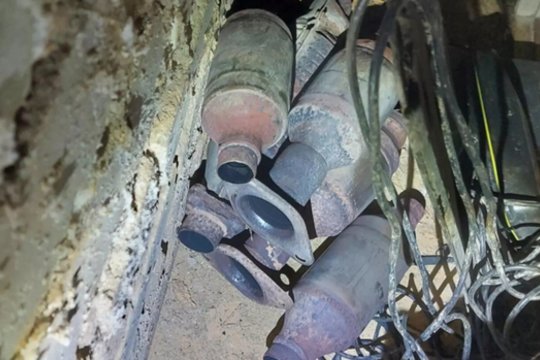 Vairuotojus skriaudžiantys nusikaltėliai tyčiojasi iš policijos: vogti naktimi eina kaip į darbą