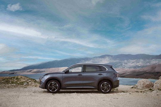 MG plečia siūlomų modelių gamą: Lietuvoje debiutuoja modernus elektrinis MG S5