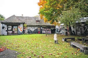 Už uždarų durų Kaune – paslėptas įspūdingas kiemas, apie kurį beveik niekas nežino