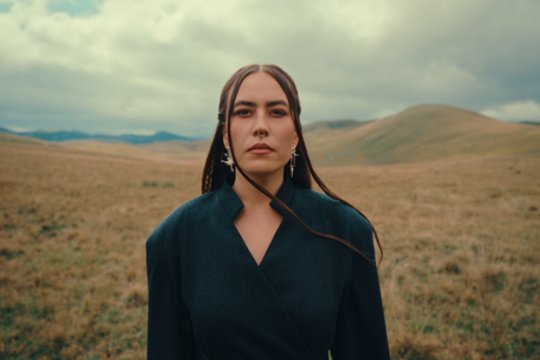 Evgenya Redko pristato singlą ir vaizdo klipą „Čempionai“, nufilmuotą Juodkalnijoje