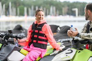 Dainininkė Adrina: „Pirmus pinigus uždirbau giedodama šermenyse“