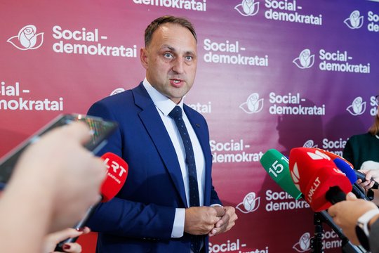 Iš įtakingo socialdemokrato – aštri kritika „Nemuno aušrai“: „Koalicija neturi daug perspektyvų“