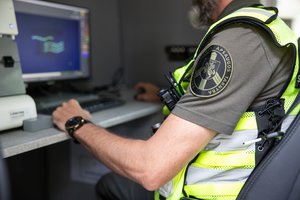 Vyriausybė pasirūpino pasieniečiais ir VRM pareigūnais: skyrė lėšų jų viršvalandžiams apmokėti