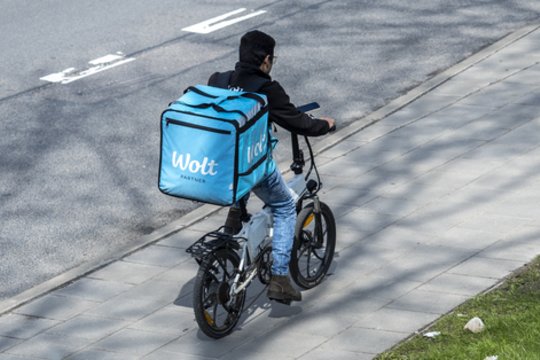 Darbo rankų stinga, bet imigrantų riba pasiekta: prognozė Lietuvai – niūri