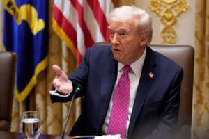 Žiniasklaida: po skandalingos informacijos apie D. Trumpo reikalavimus – JAV prezidento pareiškimas