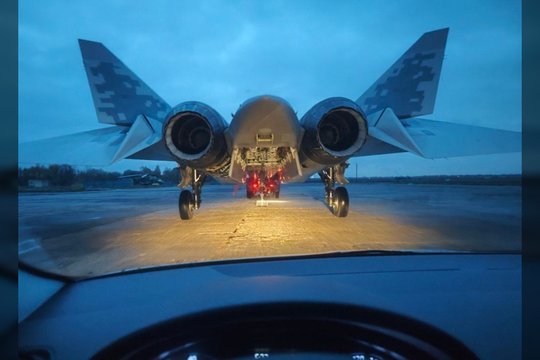 Reta nuotrauka atskleidė paslėptą modernaus rusų naikintuvo ginklų skyrių