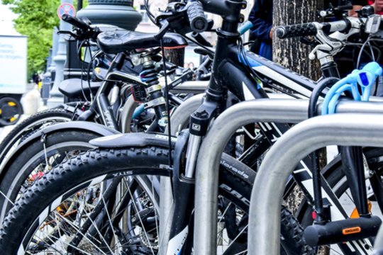 Vilniuje pavogtas dviratis ir du paspirtukai