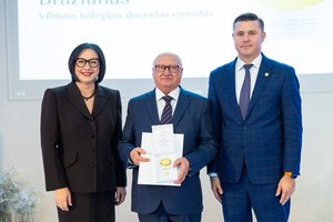 Vilniaus kolegijos direktoriui emeritui dr. G. Bražiūnui įteiktas Švietimo, mokslo ir sporto ministerijos garbės ženklas