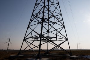 Lietuvoje šoktelėjo elektros kaina: paaiškino, kas nutiko