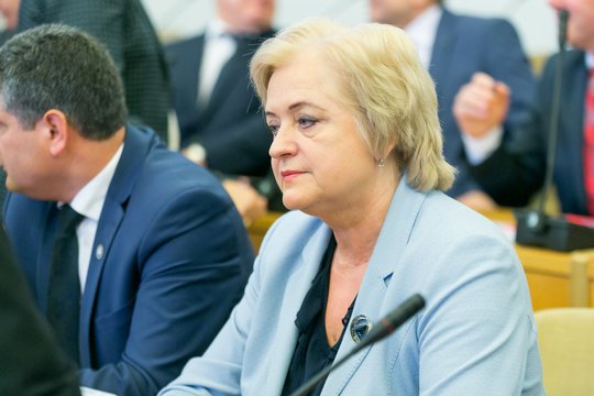 Birštono merės N. Dirginčienės „čekiukų“ byla: kvitus už kurą duodavo marti, tarybos narė, jos sesuo