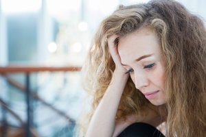 Slopinate pyktį ir sakote „viskas gerai“? Psichologė paaiškino, kas tuo metu vyksta su jūsų kūnu