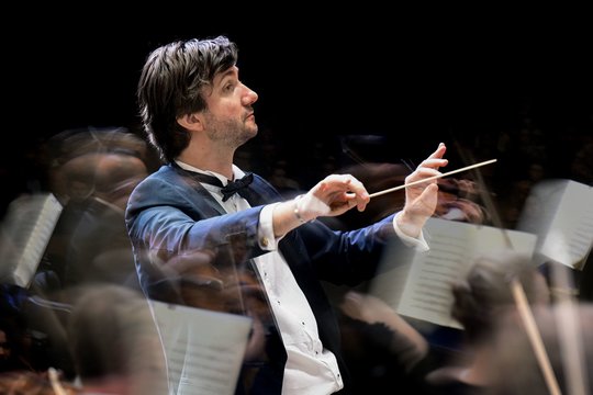 Mitai ir legendos LNSO koncerte su Mario Hossenu ir Victorienu Vanoostenu  