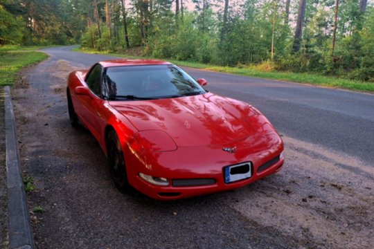 Yra kur paganyti akis: Lietuvoje galima įsigyti paskutinę tikrą „Chevrolet Corvette“