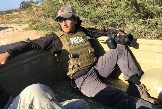 „HBO Max“ platformoje – dokumentinio filmo apie žurnalistą, žuvusį karo Ukrainoje metu, premjera