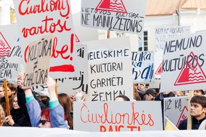 Tęsis protestai prieš „aušriečius“ Kultūros ministerijoje: prisijungs žemės ūkio atstovai