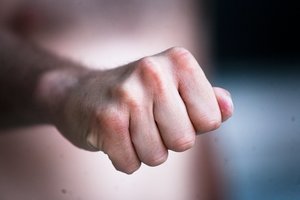 Prieš sutuoktinę smurtavęs panevėžietis keliaus už grotų