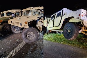 Nelaimė Lenkijoje: autobusas įsirėžė į JAV karinį konvojų, sužeisti keturi žmonės