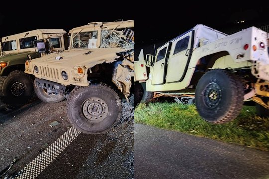 Nelaimė Lenkijoje: autobusas įsirėžė į JAV karinį konvojų, sužeisti keturi žmonės