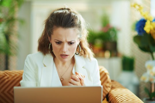 Daugėja pranešimų apie žalingą turinį internete: per 9 mėnesius jau gauta daugiau pranešimų, nei per visus 2024 metus