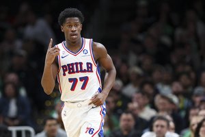 66 metus nematytas pasirodymas: „76ers“ naujokas iš Bahamų įspūdingai debiutavo NBA