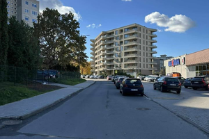 Sutvarkyta Kalniečių gatvė kelia galvos skausmą: tapo per siaura?