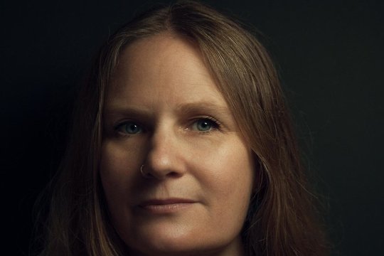 Literatūriniai nardymai su kalbos bandite L. Yuknavitch „Vandens chronologijoje“