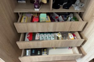 Kauno pareigūnai sulaikė didelį kiekį neteisėtai gabentų elektroninių cigarečių skysčių