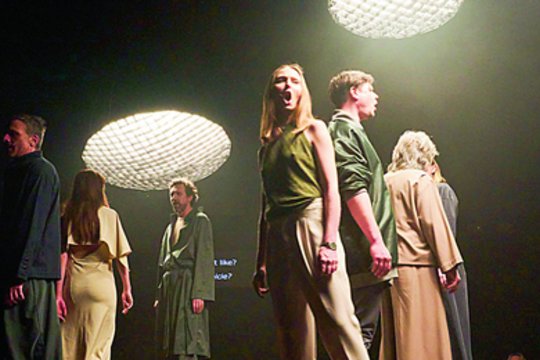 Linos Lapelytės „Kosminiai namai“ – Lietuvos publikai