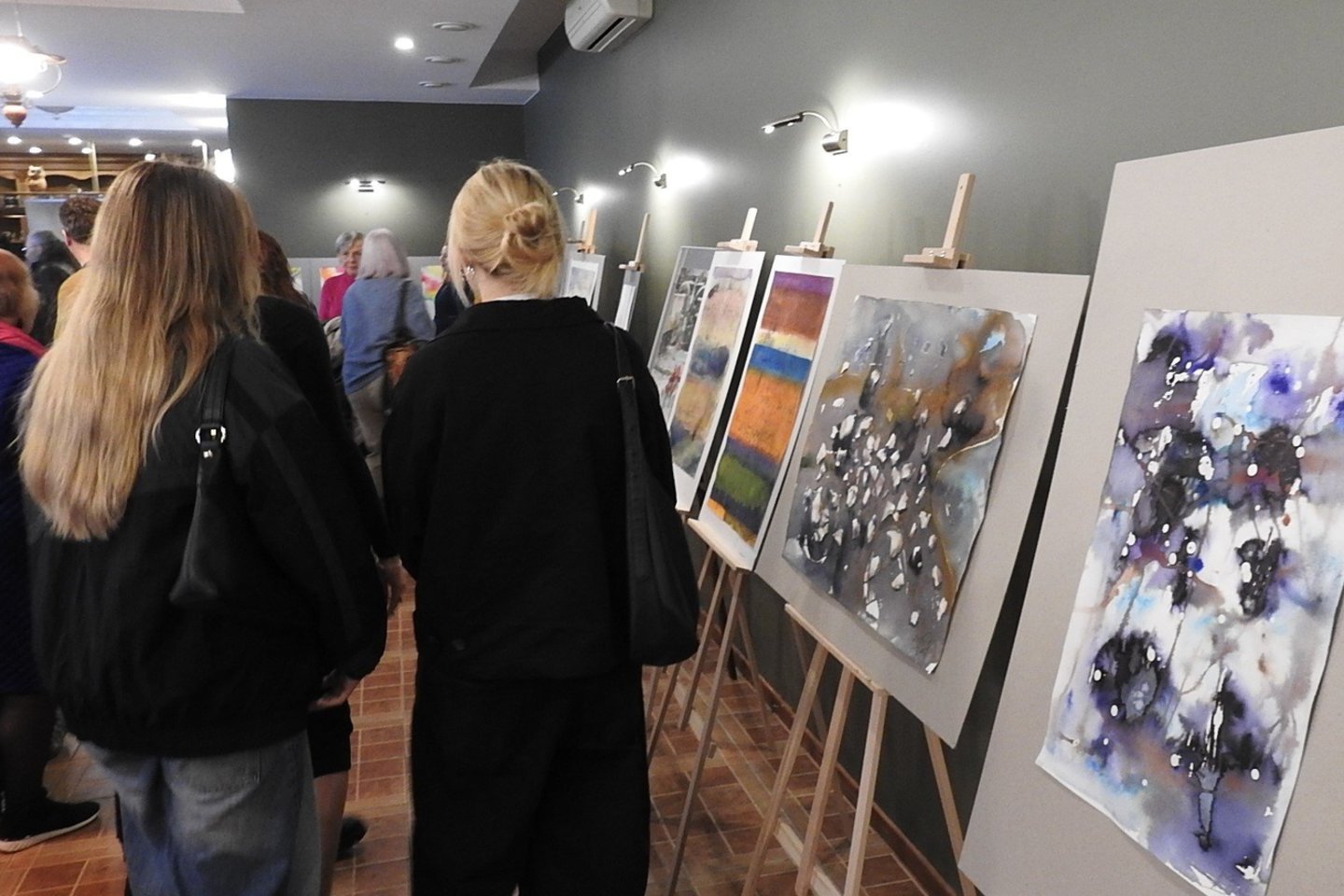 Uostamiesčio svečių namuose „Aistmarės“ atidaryta akvarelės paroda „Reveransas Simonui Dachui ir prūsiškasis barokas“ – finalinis jau tradiciniu tampančio kultūros ir meno festivalio „Kanto dienos Klaipėdoje“ akordas.<br>G.Pilaičio nuotr.