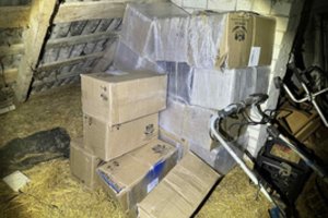 Tauragės rajone pas vyrą rasta 10 tūkst. kontrabandinių cigarečių pakelių