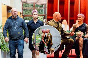 Paviešintas jautrus sveikinimas ką tik vedusiam G. Liaudanskui-Svarui: įamžintas ir jaunavedžių bučinys