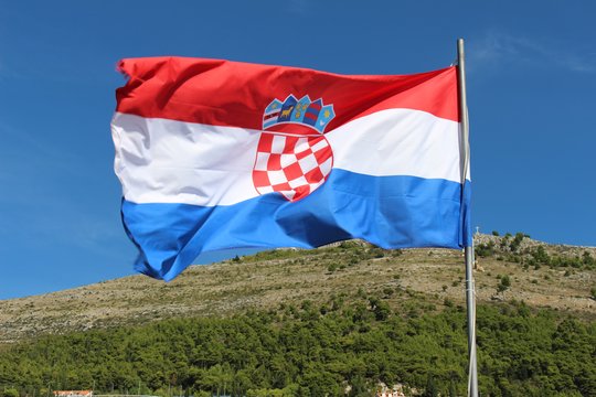 Kroatijoje – ketinimai įvesti privalomąją karinę tarnybą