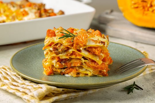 Skaniausias duetas – moliūgas ir makaronai: du pigūs ir paprasti receptai, kurių greitai neliks lėkštėje