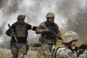 Rusai atakavo anglies kasyklą Ukrainoje: beveik 500 darbuotojų tuo metu buvo po žeme