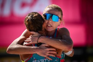 Elitinėje paplūdimio tinklinio fiestoje Keiptaune – pergalingas I. Dumbauskaitės ir G. Grudzinskaitės žygis