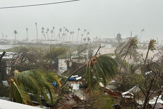 Prie Jamaikos artinasi katastrofiškas uraganas: perspėja apie potvynius