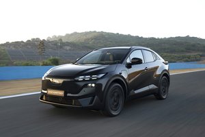 2026 m. „Subaru Uncharted“ testas: ekstremaliems iššūkiams pasirengęs elektromobilis