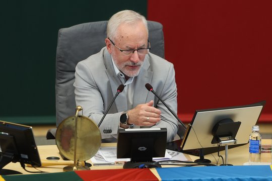 J. Razma siūlo sumažinti Prezidentūros biudžetą ir taip finansuoti Čiurlionio parodą Japonijoje