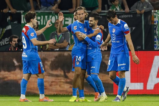 „Atletico“ futbolininkai iškovojo svarbią pergalę Sevilijoje