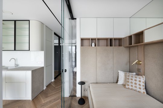 Vilniečių vieno kambario butas atrodo dvigubai didesnis – genialiai išspręsti du dalykai