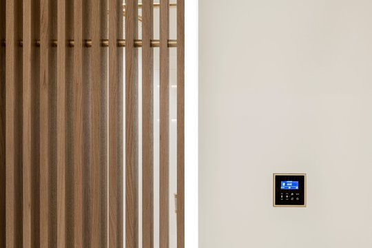 Naujas etapas protingų namų sistemų srityje: „JUNG Vilnius“ ir „Samsung“ siūlys integruotą sprendimą šiuolaikiniam vartotojui